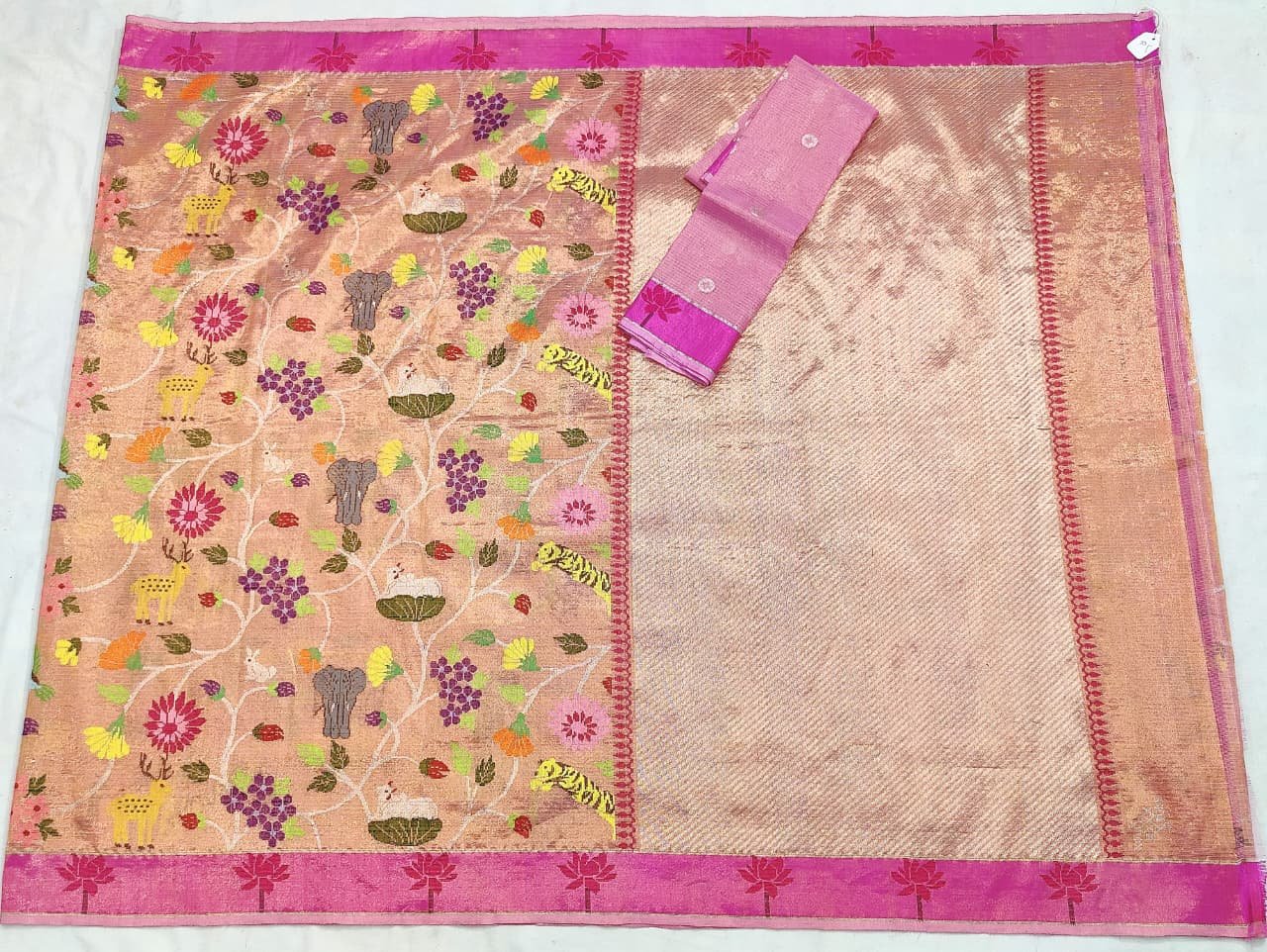 PURE GOLD DUBBLE TISSUE ALL OVER JAAL ZARIKOTA HANDLOOM SAREE_T-389 - Image 4