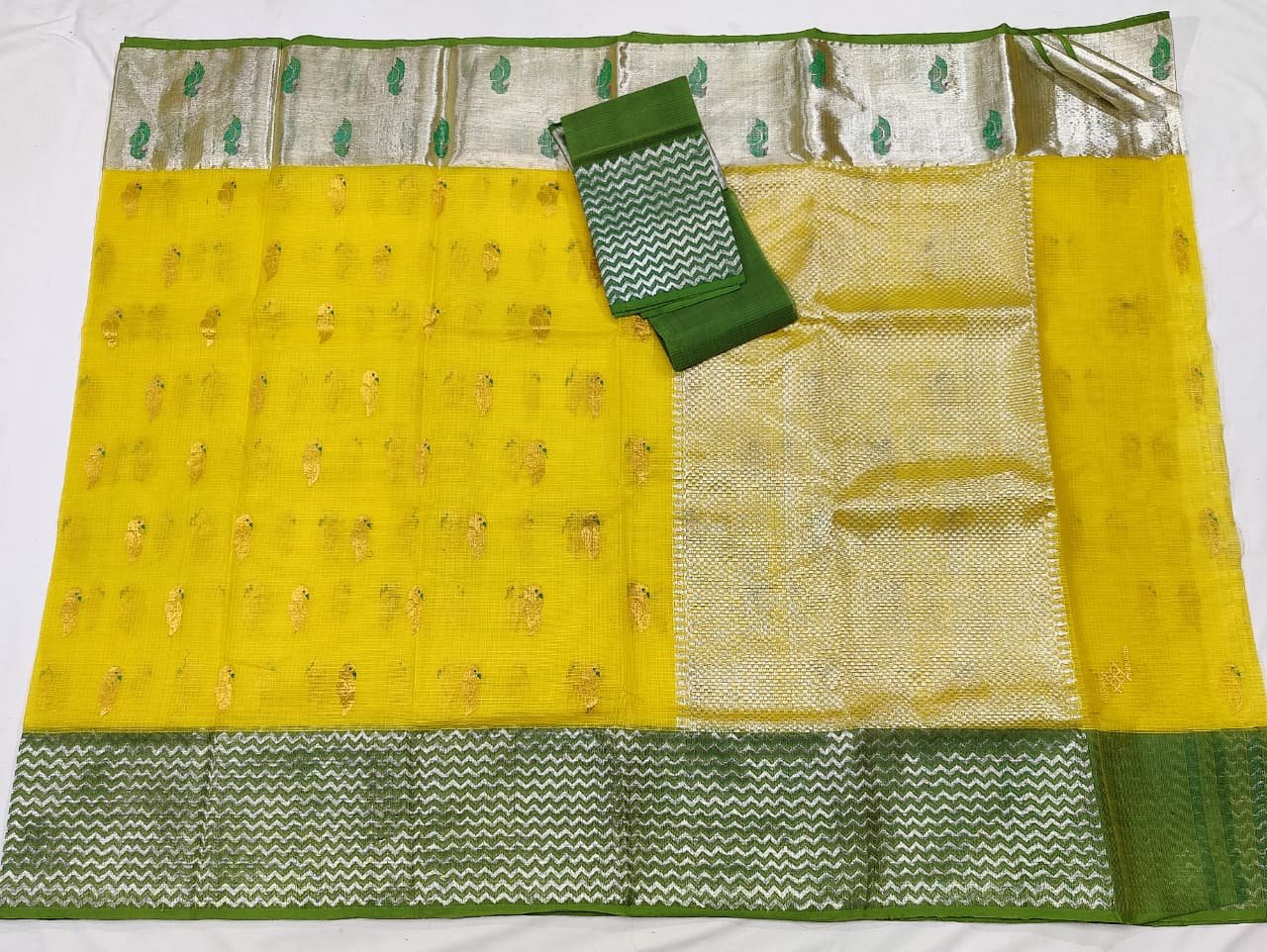 PURE BOTH SIDE KANCHI BORDER ZARIKOTA HANDLOOM SAREE K-47 - Image 4