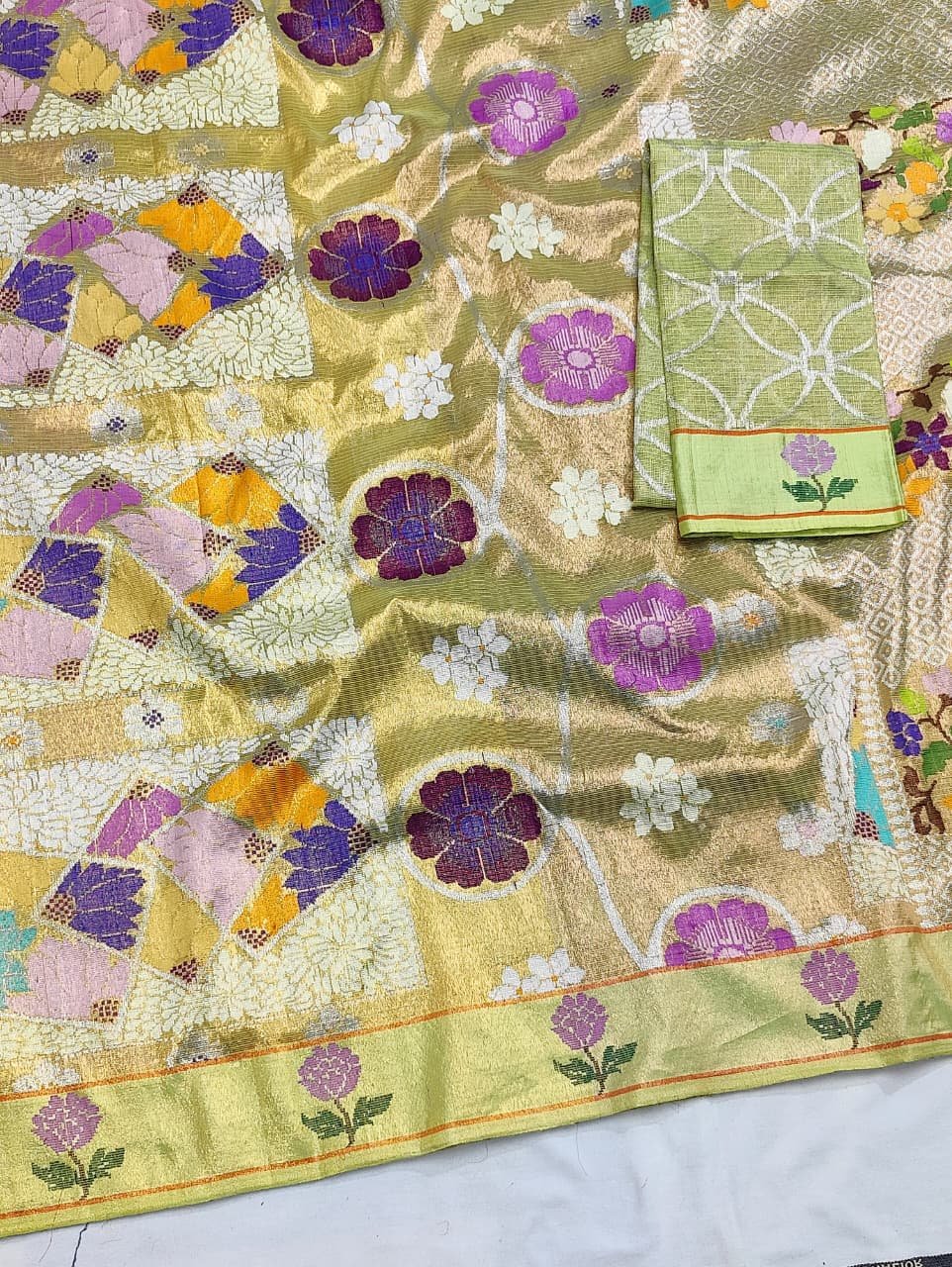 PURE GOLD DUBBLE TISSUE ALL OVER JAAL ZARIKOTA HANDLOOM SAREE_T-474 - Image 2